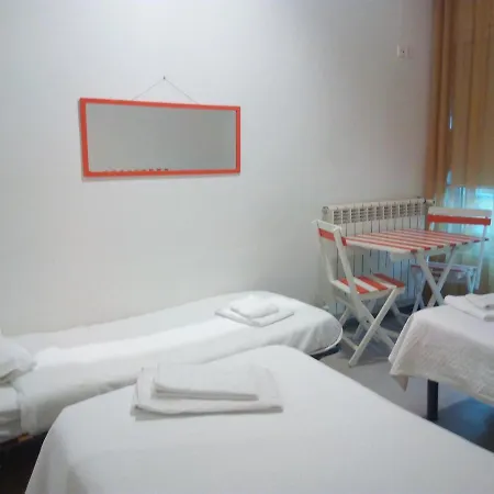 Hi - De Juventude Hostel