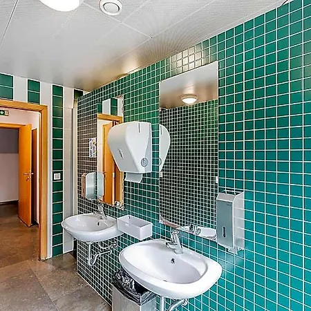 Hi - De Juventude Hostel Espinho (Aveiro)